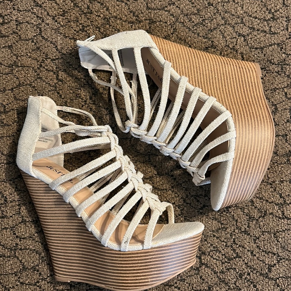 Never worn